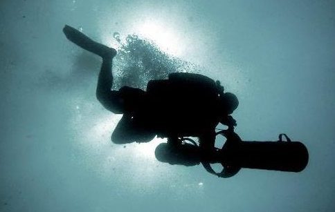 Technical Divers Searching for Superbug Killing Molecules