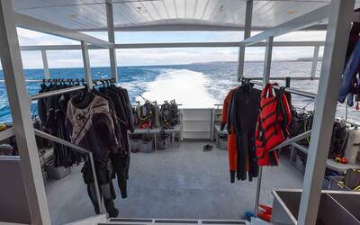 Dive platform on Galaxy 3 Liveaboard